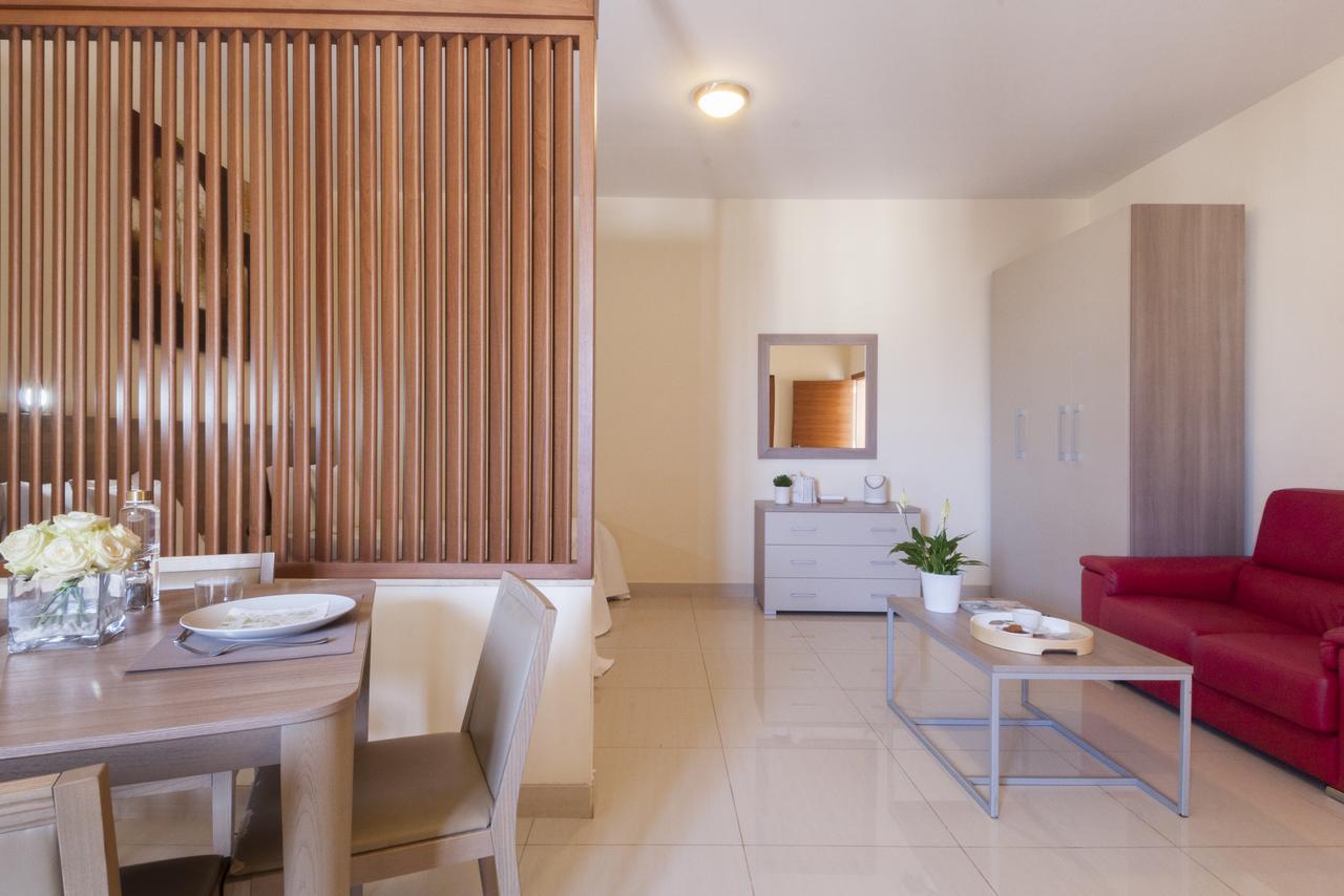Blubay Suites By St Hotels Gzira Экстерьер фото